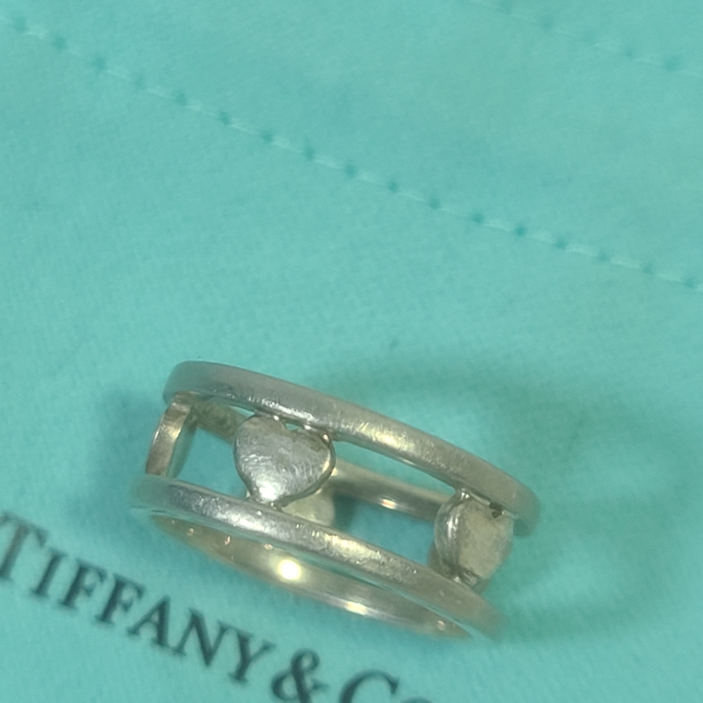 Tiffany & Co Silver Five Hearts Heart Band Ring Size 7.25 - Picture 4 of 8